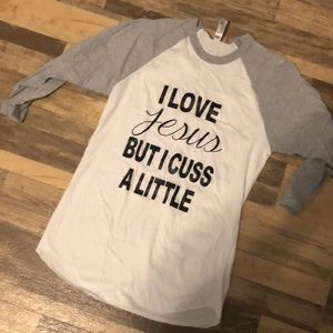 3/4 sleeve graphic tee